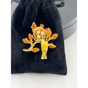 Vintage Unsigned Delicate Carved Bird, Pearls nest Topaz colored leaves  Brooch